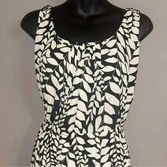 Bisou Bisou Michele Bombot Black And Cream Leaf Pattern Scoopneck Dress Size 6 - Picture 2 of 9